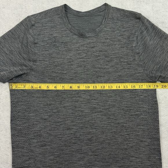 Lululemon Men’s Metal Vent Tech T Shirt Grey Crew Tee Medium Lightweight - Picture 6 of 10